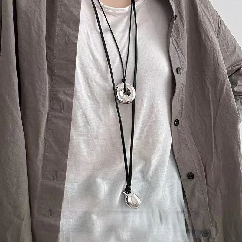 铜皮质吊坠 黑皮绳水瓶吊坠长款项链毛衣链简约百搭高级慵懒调性