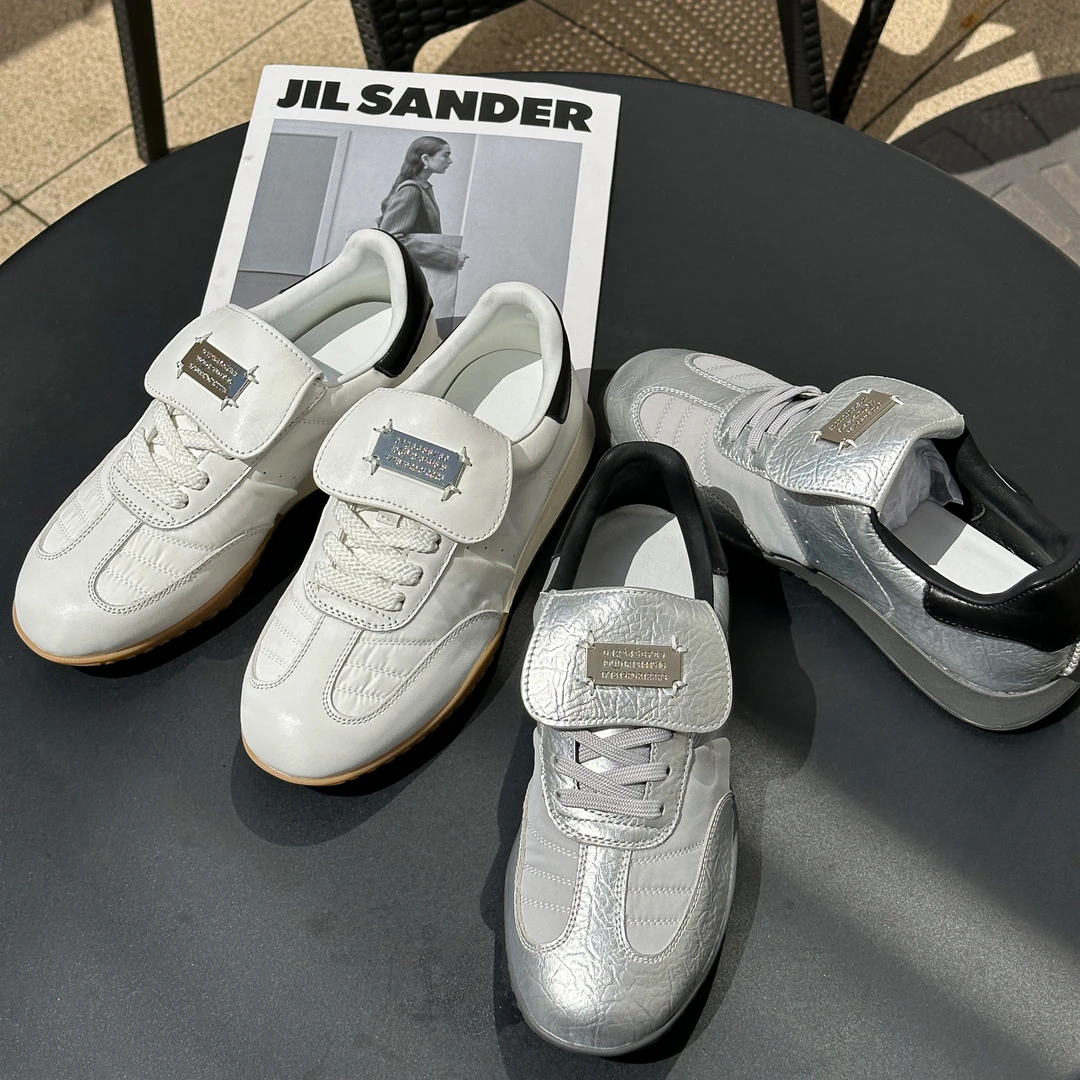 Q“银色德训”休闲运动暴走百搭复古INS系带阿甘鞋 YL359678-1