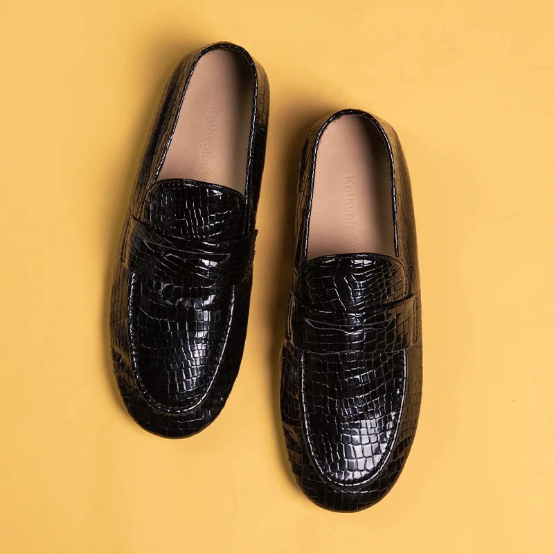 S006-16小码大码四季鞋豆豆鞋厚底软底软皮驾车鞋漆亮皮休闲男鞋