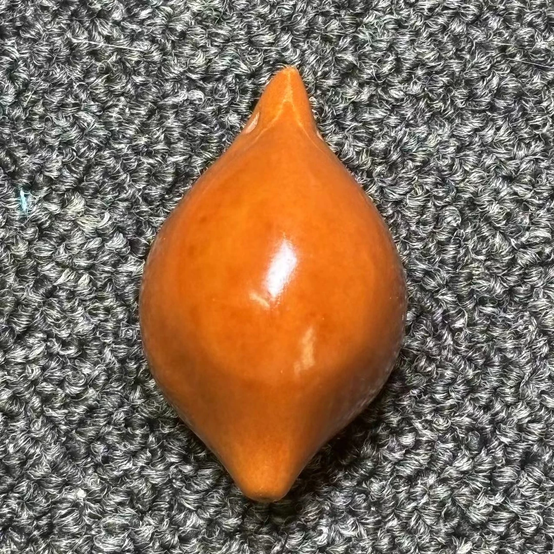 巴西大橄榄核雕刻,长光柱,单子竹环穿配