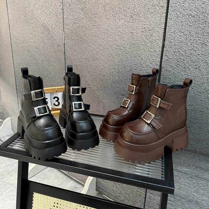 【红姐推荐】10cm厚底英伦风百搭时尚马丁靴女系带短靴9778-9