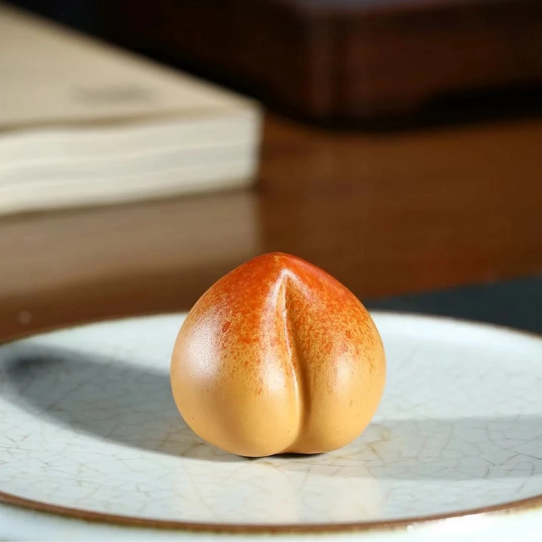 【段泥紫砂熟透了的桃子】原矿紫砂茶宠摆件