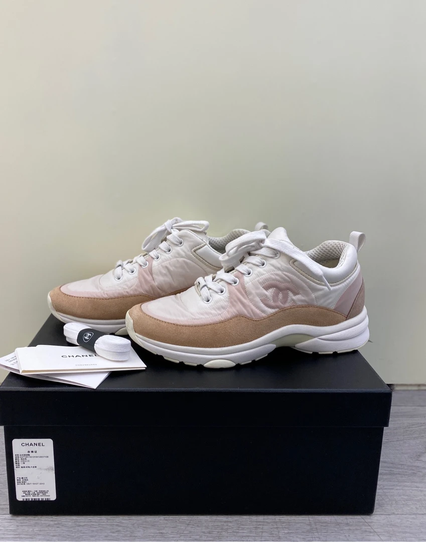 95新 Chanel/香奈儿 运动鞋 粉色白色拼色 37码 穿过 已清洗干净