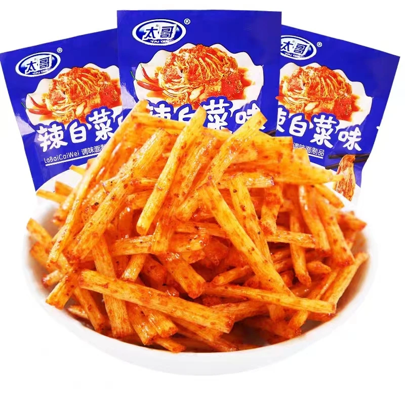 太哥辣白菜味辣条甜辣调味面筋制品美味小零食麻辣校园怀旧零食