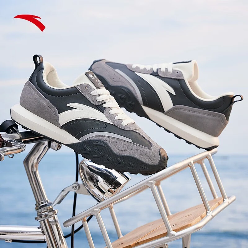 安踏雪饼鞋丨2023男女新款时尚百搭情侣潮鞋潮流运动鞋 112318892