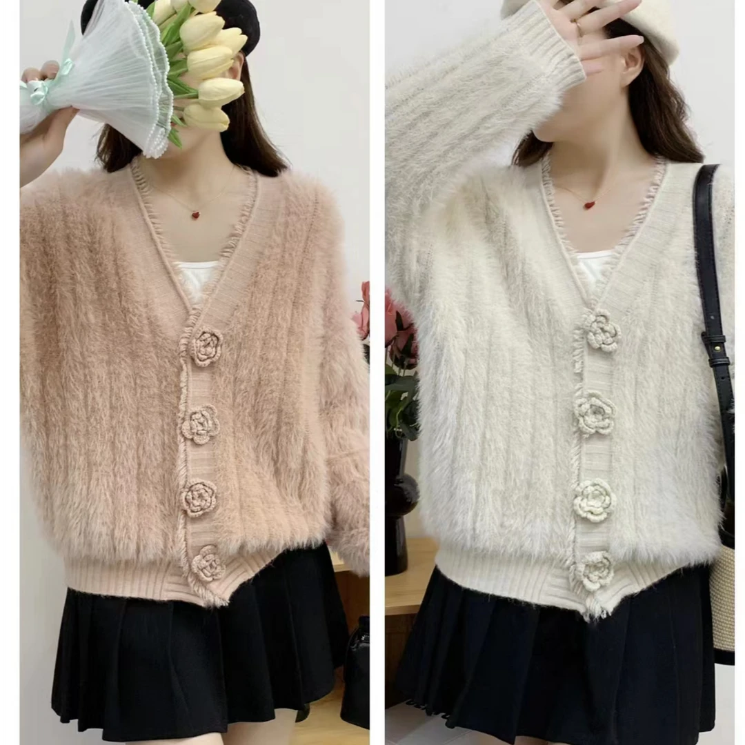 花瓣扣女神减龄气质V领小香风针织开衫时尚洋气百搭秋冬春秋外穿