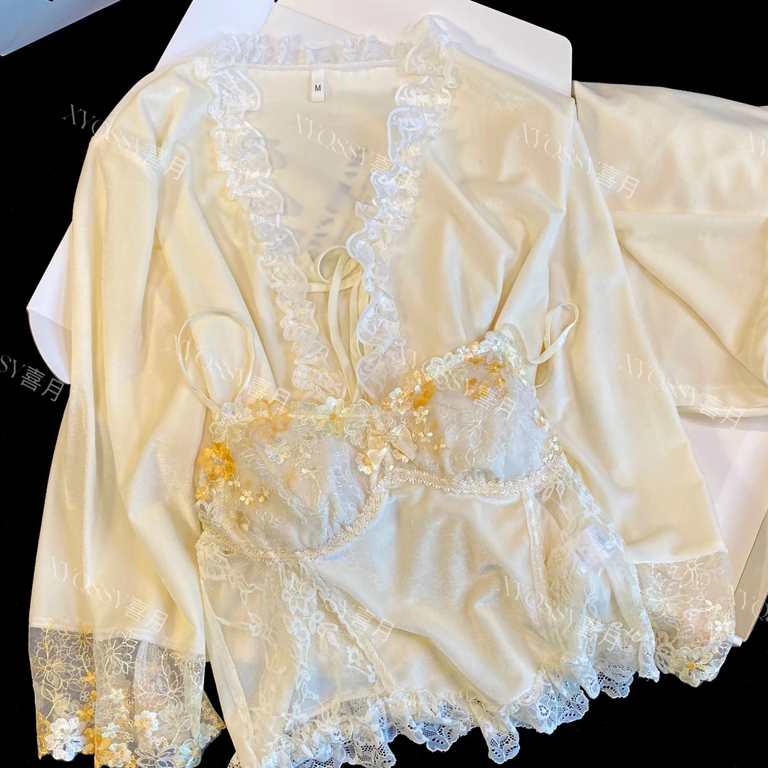 拾花归丝绒新款法式纯欲睡衣吊带三件套秋冬纯欲家居服带胸垫套装