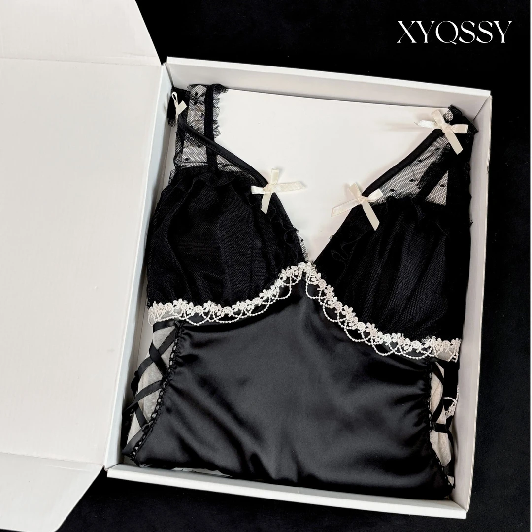 夜嫣性感纯欲风蕾丝睡衣女新款带胸垫冰丝高级感吊带轻奢黑色睡裙