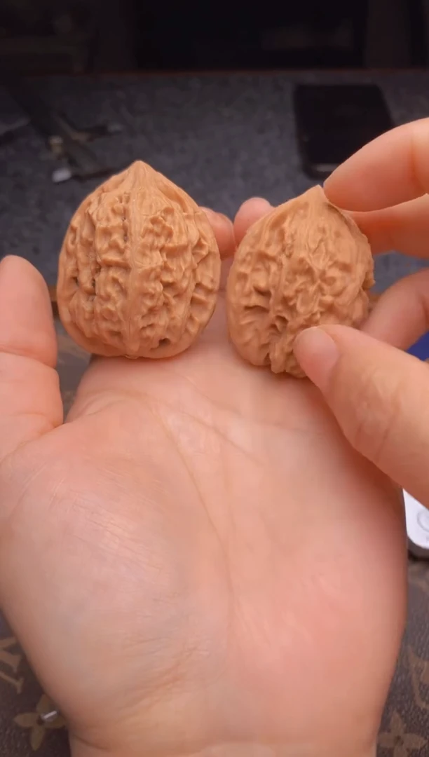 【闪购商品】桃核把件w208号39尺鸡心