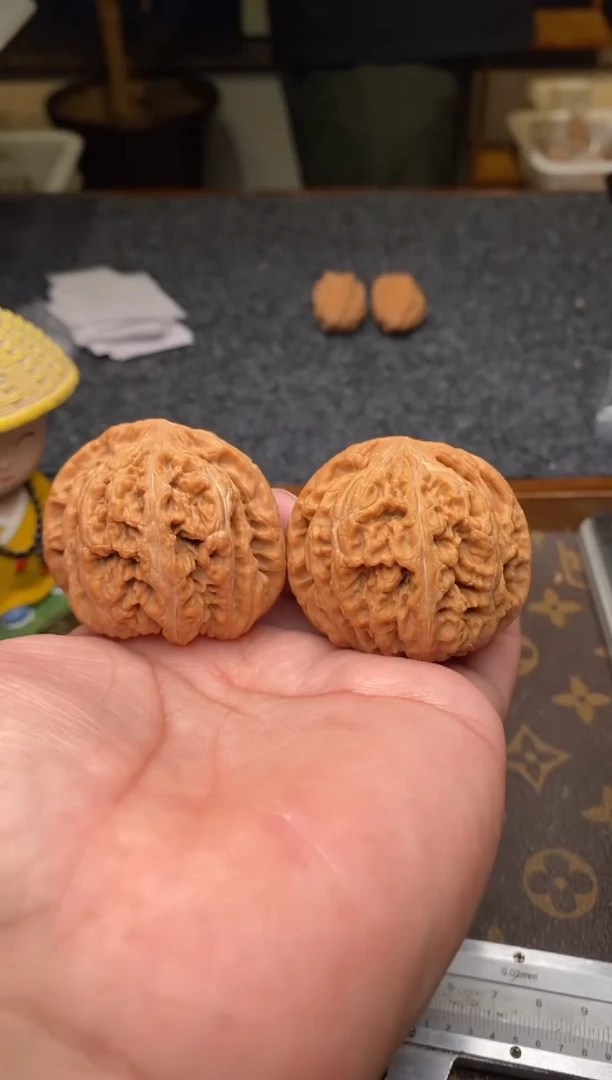 【闪购商品】桃核把件b70号47尺粗筋