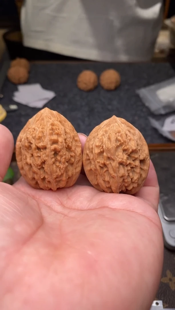 【闪购商品】桃核把件b49号37尺大沽石