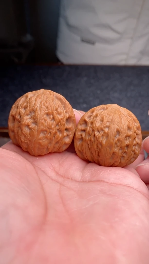 【闪购商品】桃核把件b265号39尺铁锤