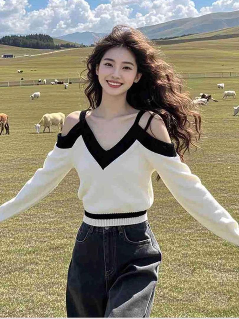 秋冬法式短款露肩针织打底衫女毛衣独特设计别致v领撞色长袖上衣