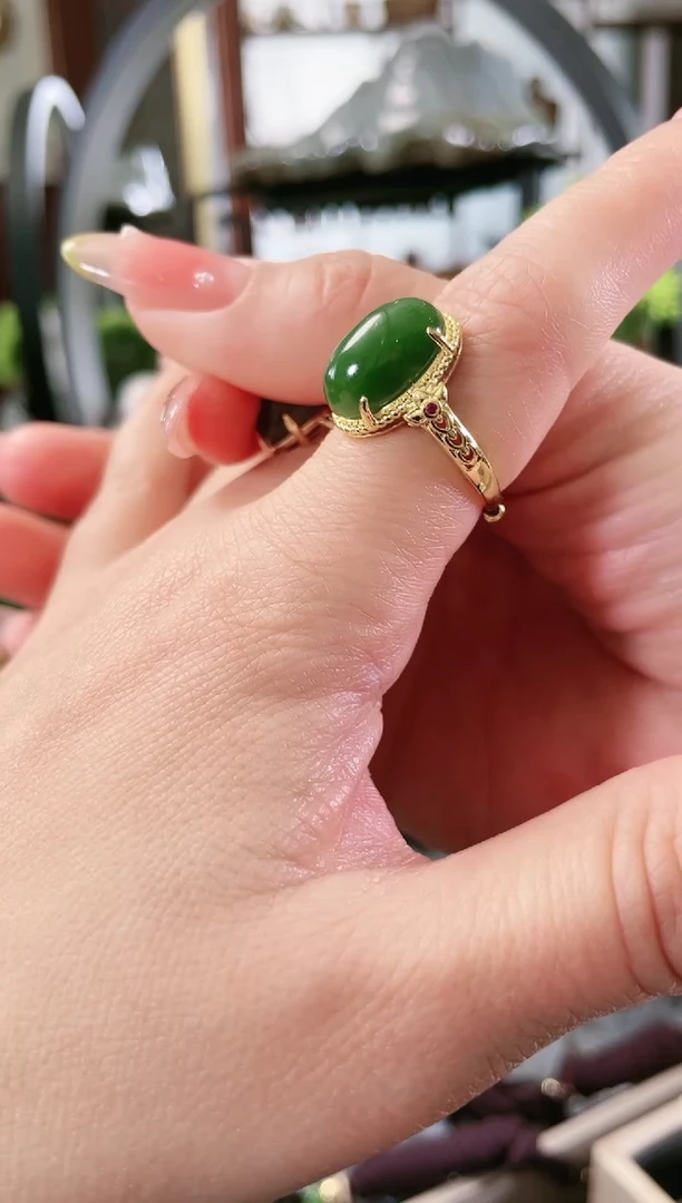 【闪购商品】和田玉（碧玉）大鸽子蛋戒指合金多样性发货