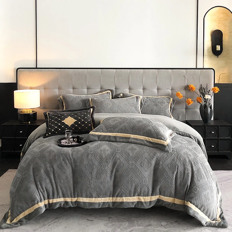 秋冬加厚牛奶绒四件套高克重全消光牛奶绒立体雕花床单被套四件套