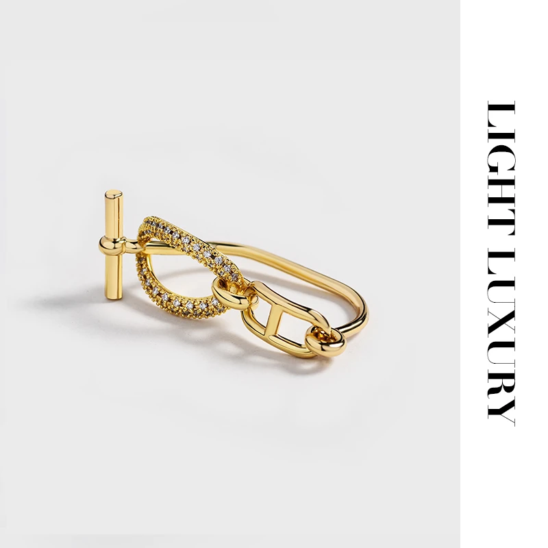 铜合金合成锆石戒指 840364猪鼻子马家戒指个性环环相扣 可条件