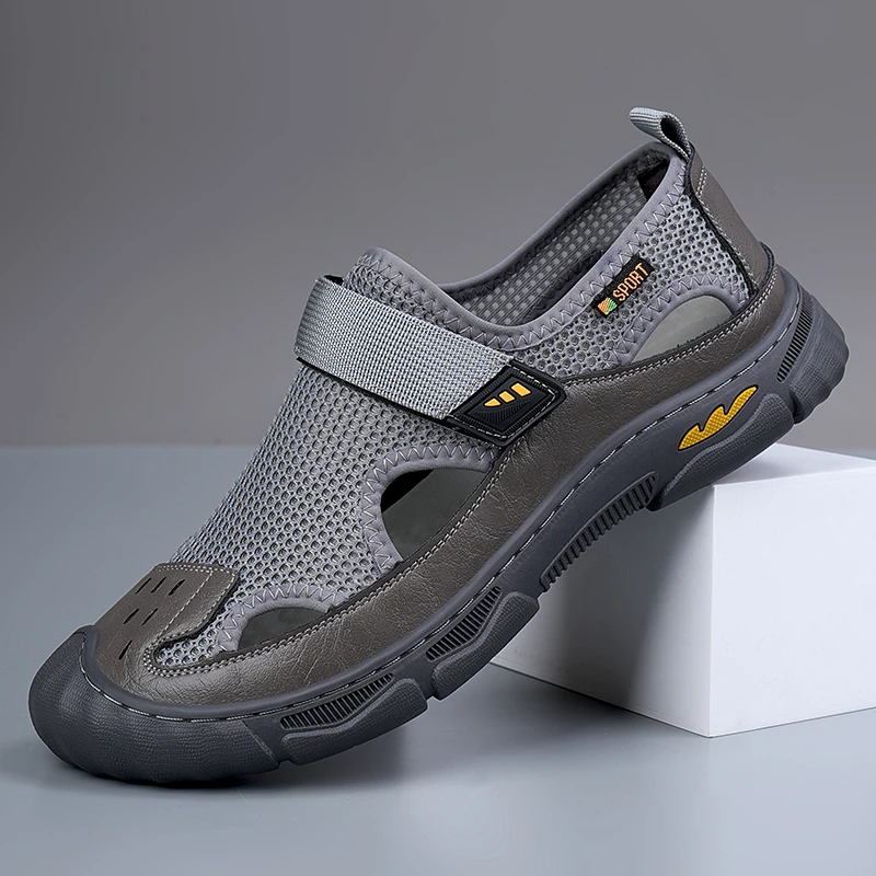 凉鞋男软底夏季透气外穿沙滩鞋透气休闲男鞋镂空清凉洞洞鞋网眼