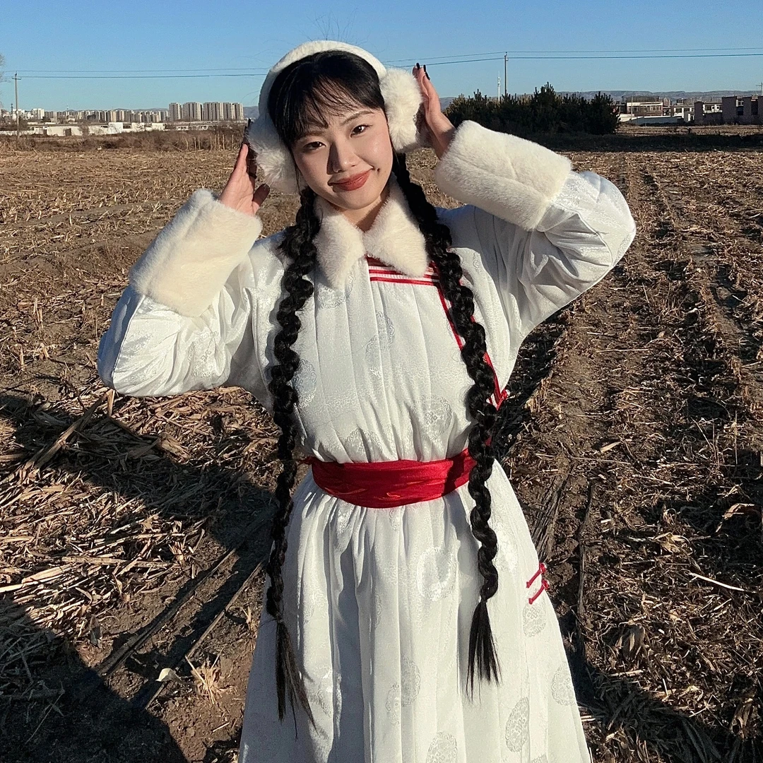 【蒙之艺】红白配色缎面毛毛领毛毛袖长款棉袍蒙古袍