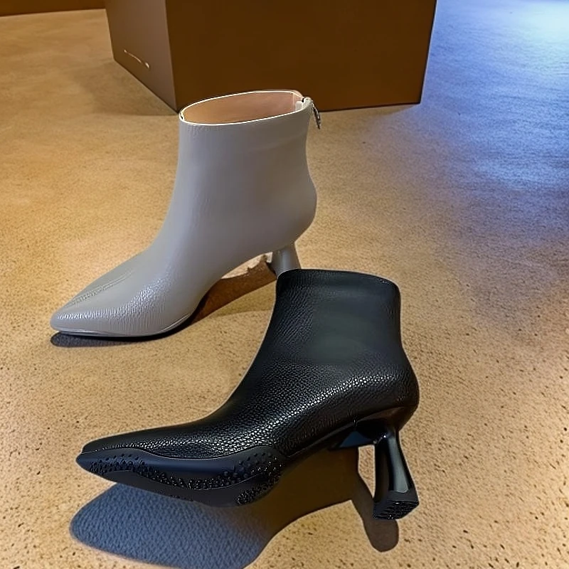 昭昭（成都发货）现货断码手工真皮短靴女跑步鞋底《按编码拍》