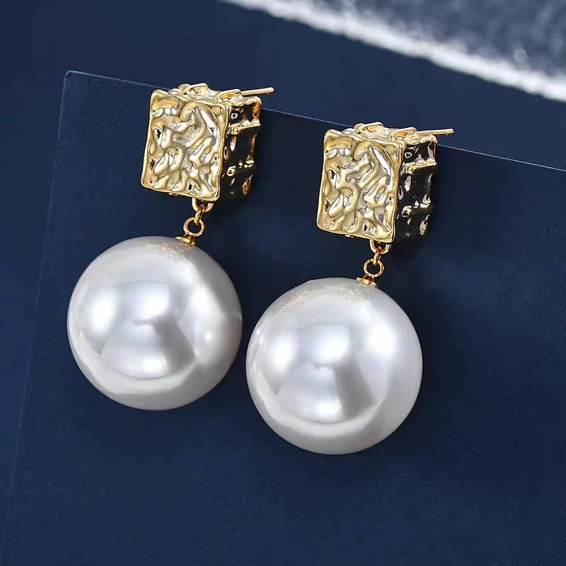 非金属仿珍珠耳饰 【粉丝专享】高级感不规则珍珠耳饰