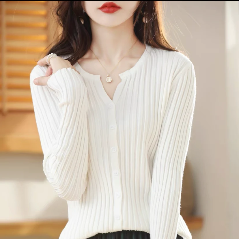 柔软亲肤秋季时尚针织开衫长袖上衣打底修身外套百搭针织衫短款