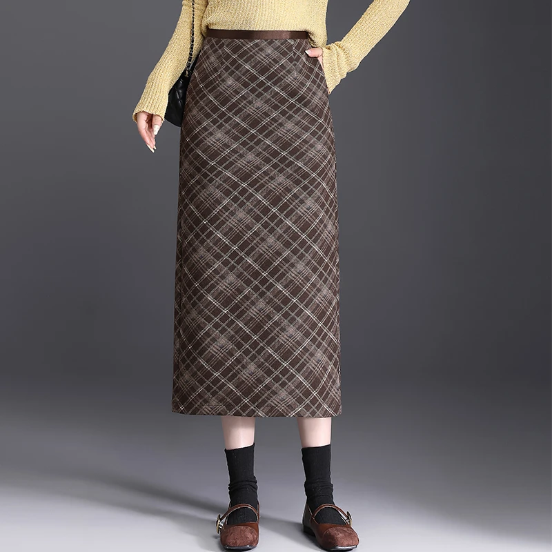复古格子半身裙高腰显瘦直筒长裙女2024新款秋冬季包臀裙时尚百搭