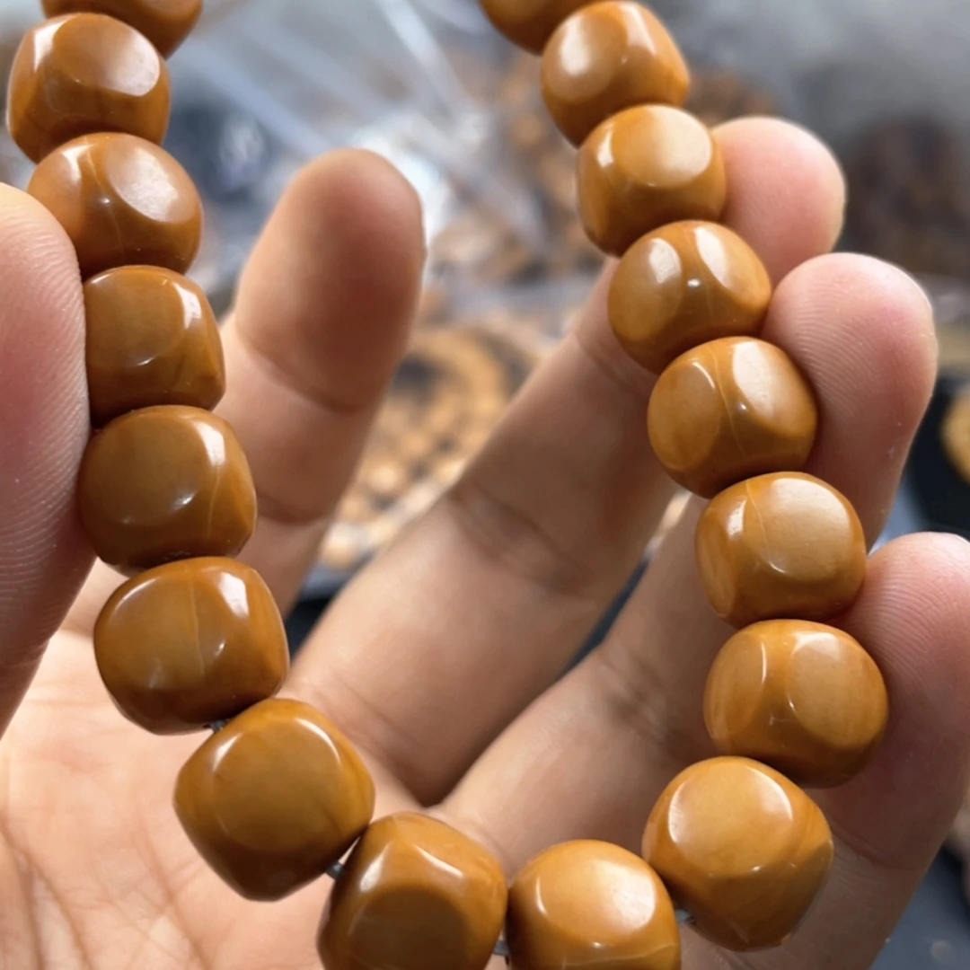 【闪购商品】猴头核桃手串别忘