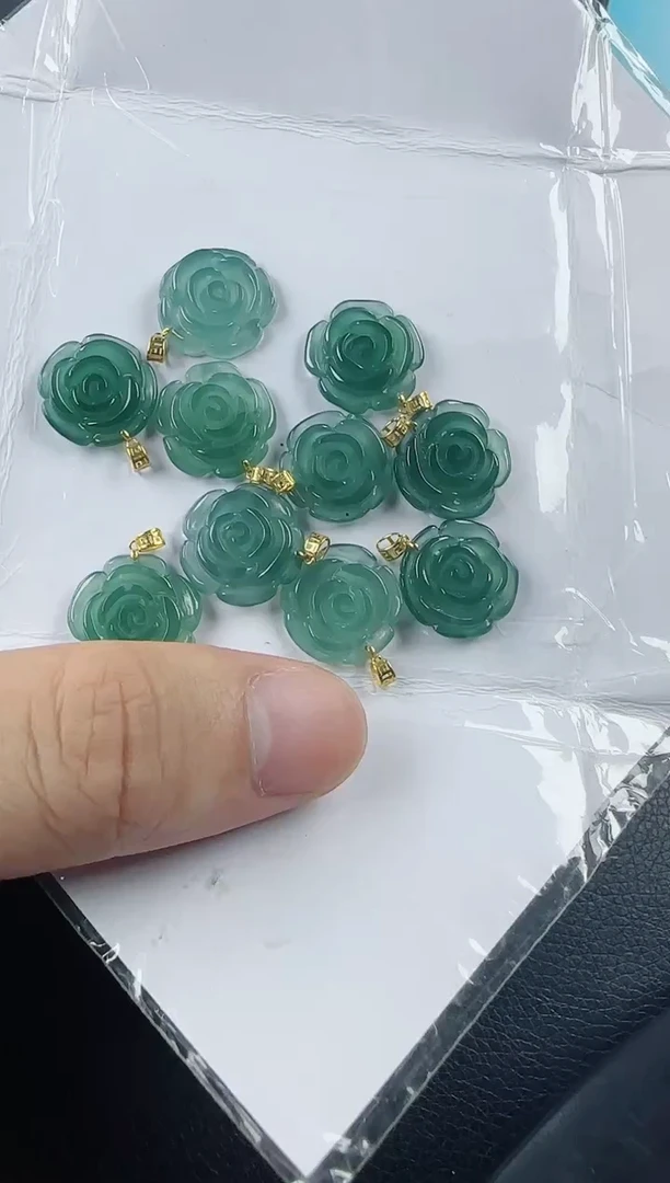 【闪购商品】翡翠颈饰18K金镶嵌玫瑰花多样性发货一件发货