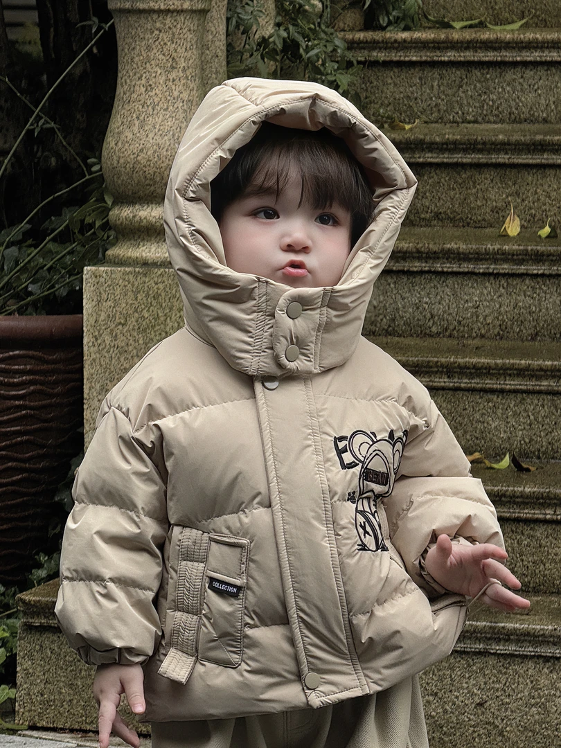 2024新款男女婴幼童拼接冬季连帽儿童90%白鸭绒加厚羽绒服B26-818