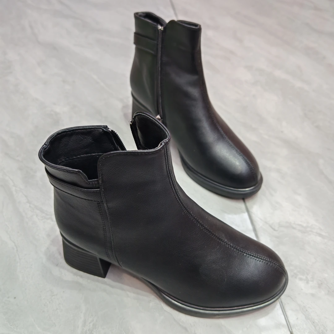 3A006断码特价秋冬粗跟黑色百搭加绒舒适潮流时尚厚底高帮时装靴