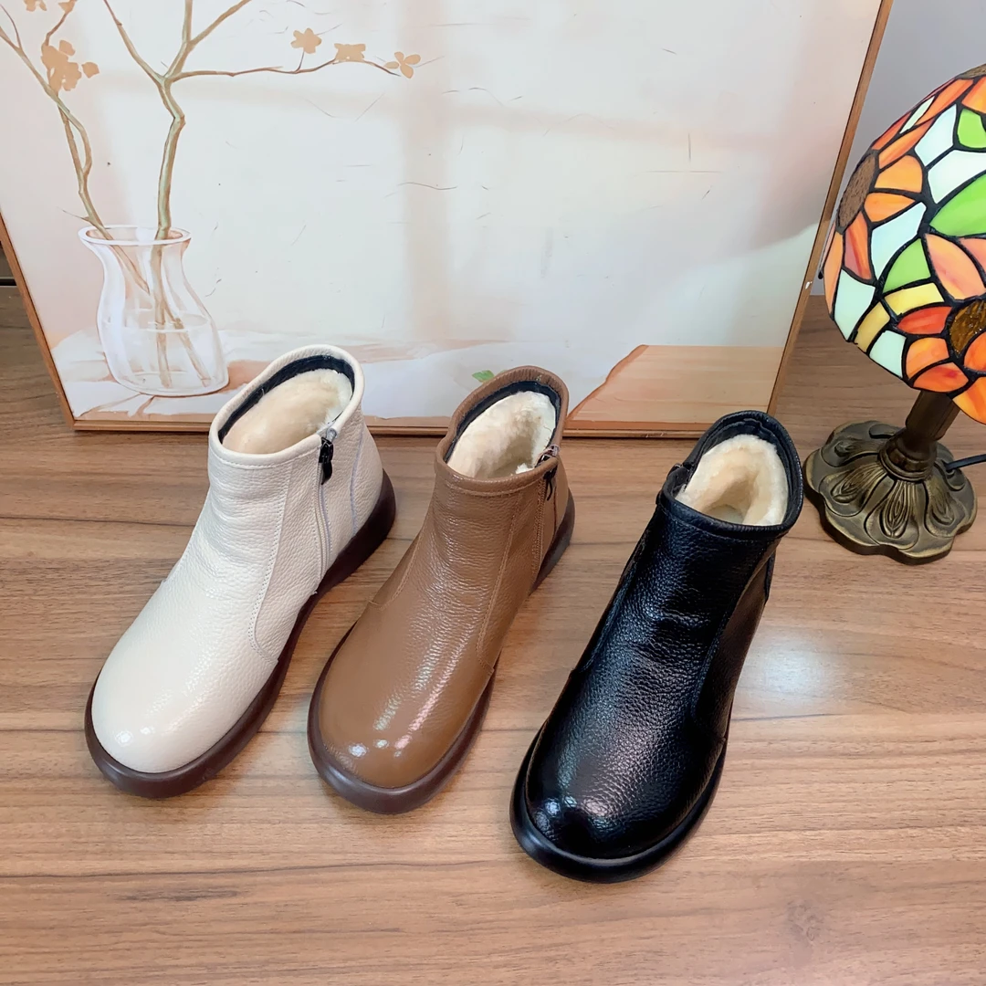 秋冬新款真皮软底舒适加绒防滑平底妈妈鞋休闲百搭时尚保暖靴子女