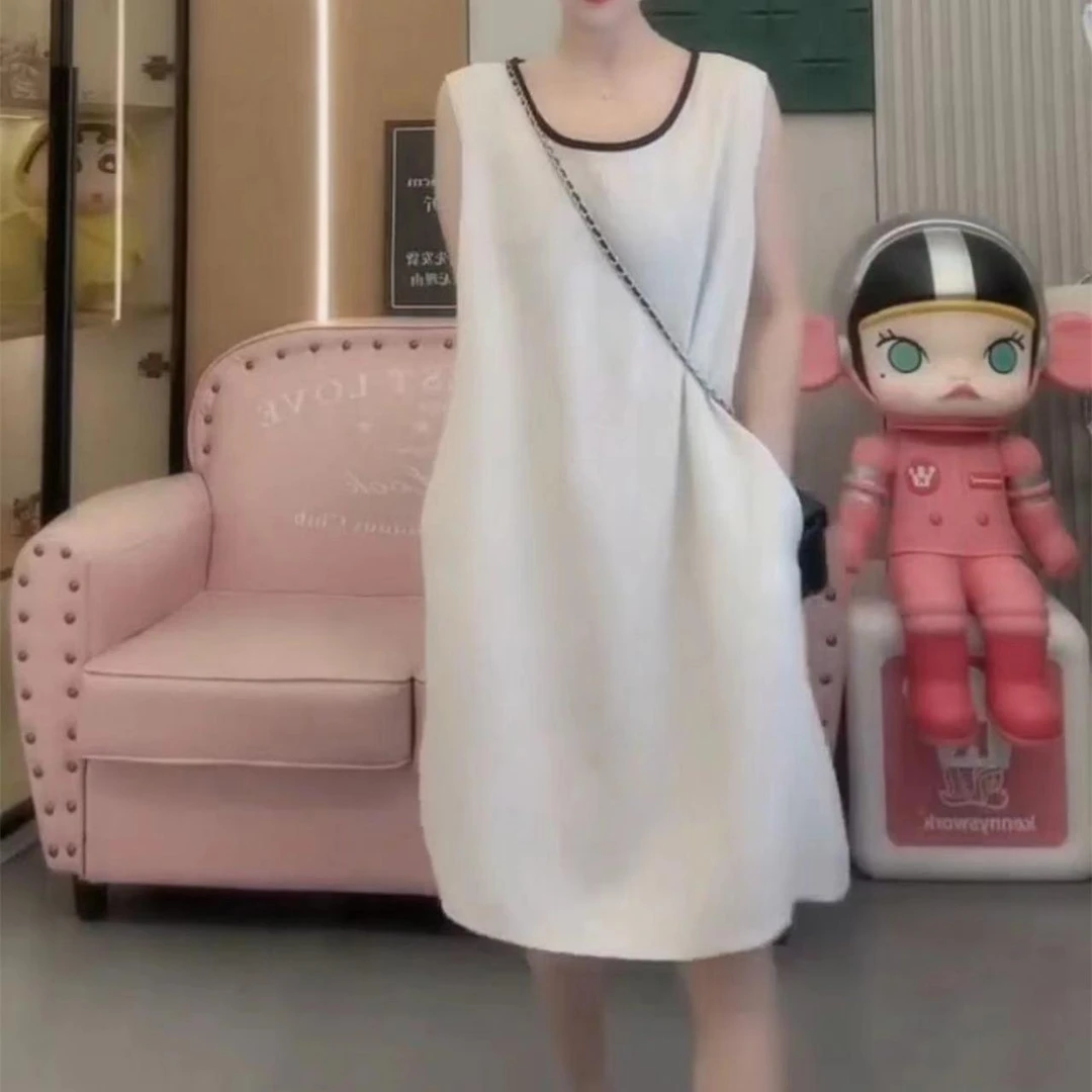 新款洋气圆领无袖宽松遮肉中长款显瘦连衣裙2092