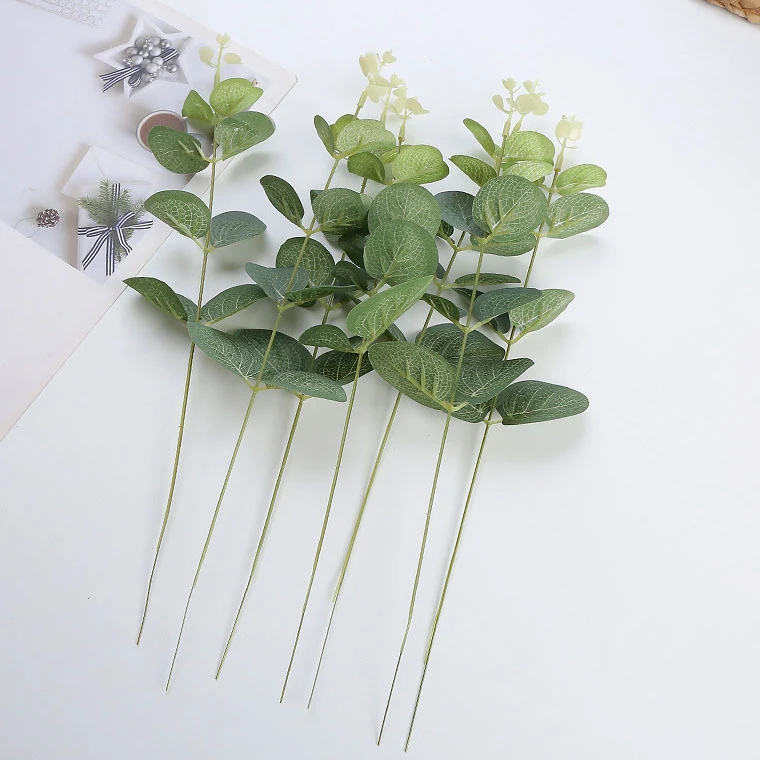 干花满天星尤加利金钱叶摆设手捧花花束