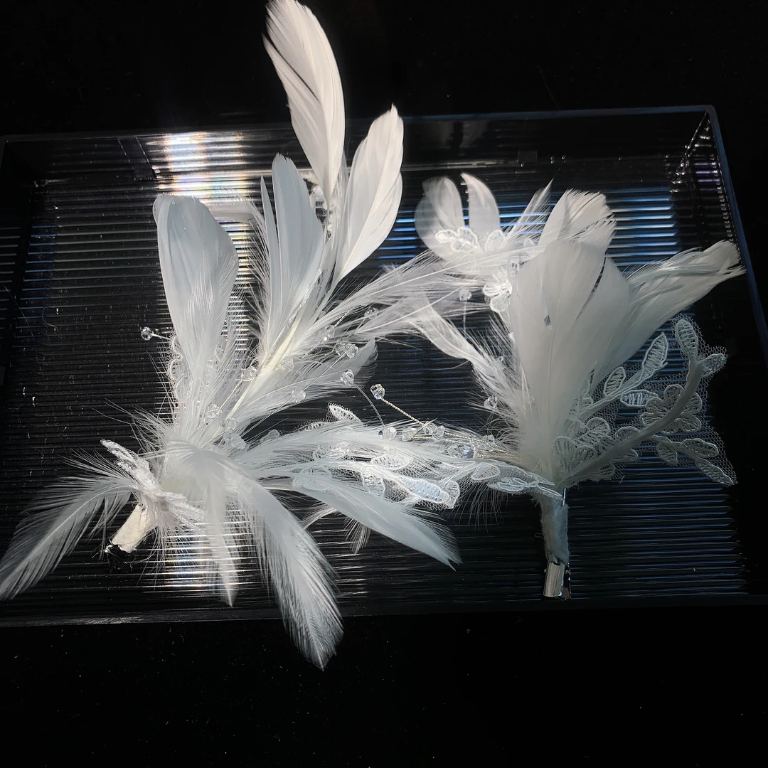 新款大羽毛蕾丝花朵对夹新娘