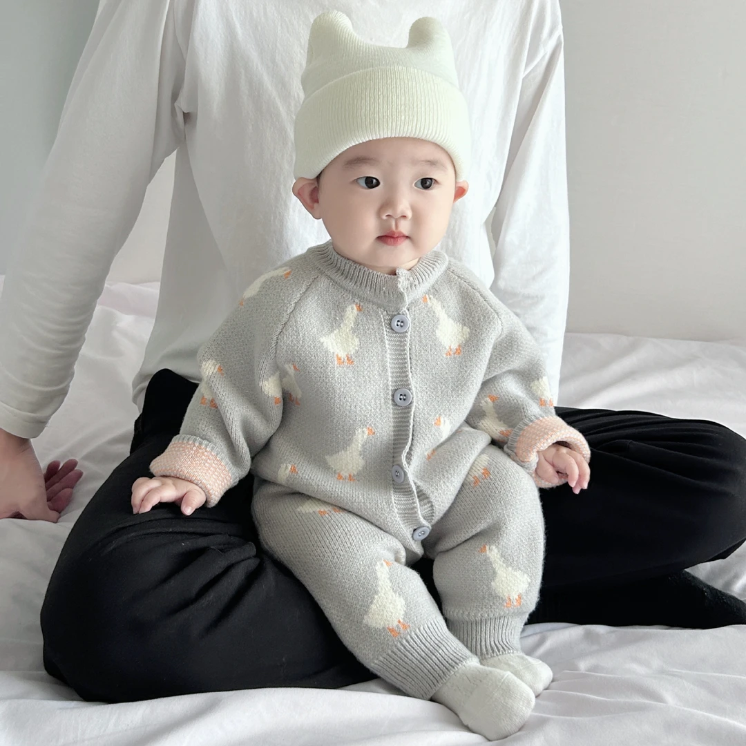 ins韩版婴儿连衣春季男女宝宝大鹅毛衣爬服新生儿针织哈衣薄款