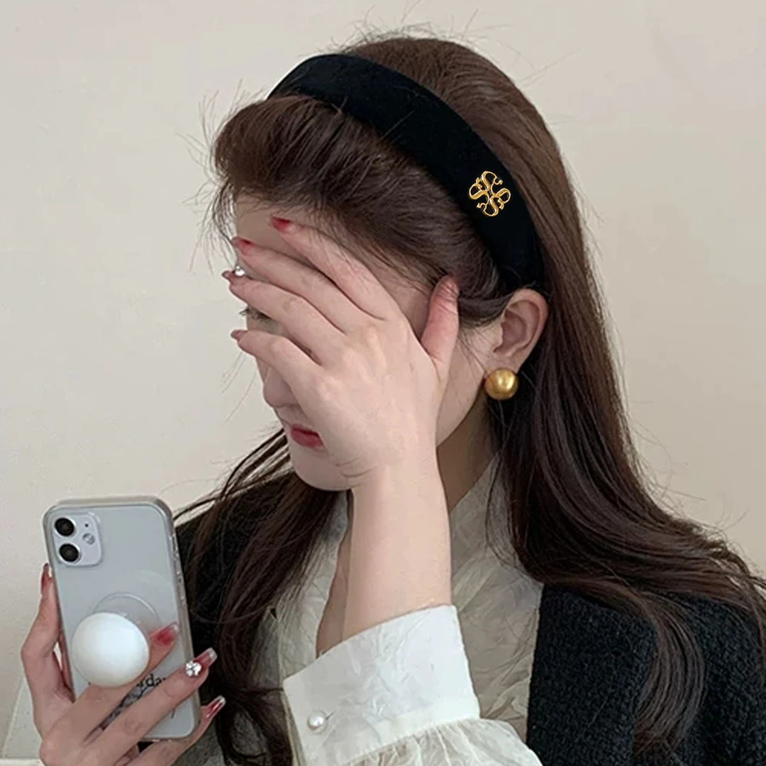 义佰满分【娜】定制版优雅黑色带标丝绒发箍高级感法式百搭头箍发卡