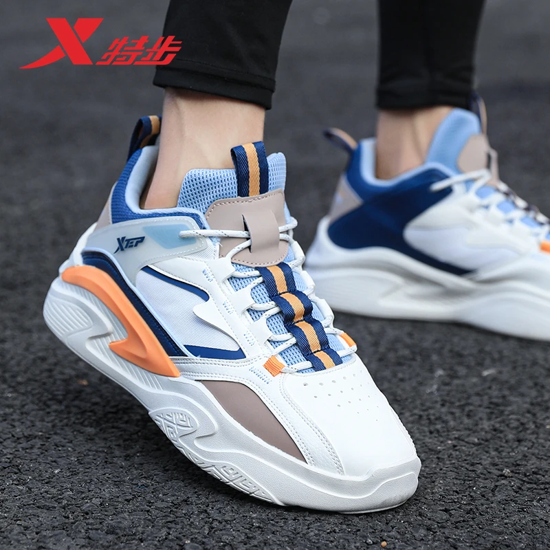 特步男鞋秋季2024新款耐磨减震运动鞋皮面防水男子街头潮鞋篮球鞋