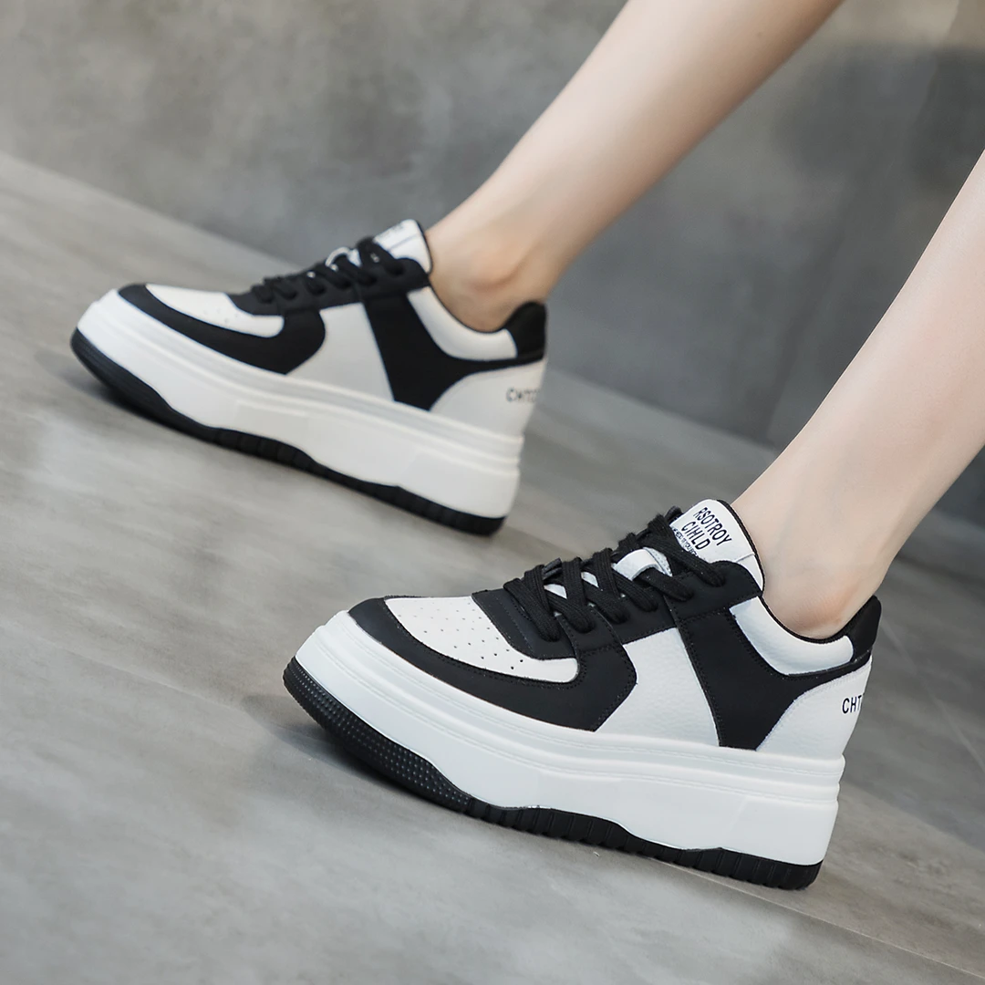 真皮黑白板鞋小个子内增高女鞋7CM松糕厚底小白鞋百搭运动休闲鞋