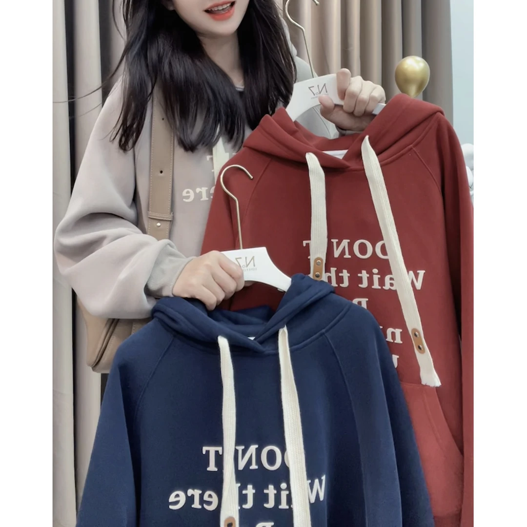 丽可儿 韩版休闲宽松字母慵懒风卫衣DY3588