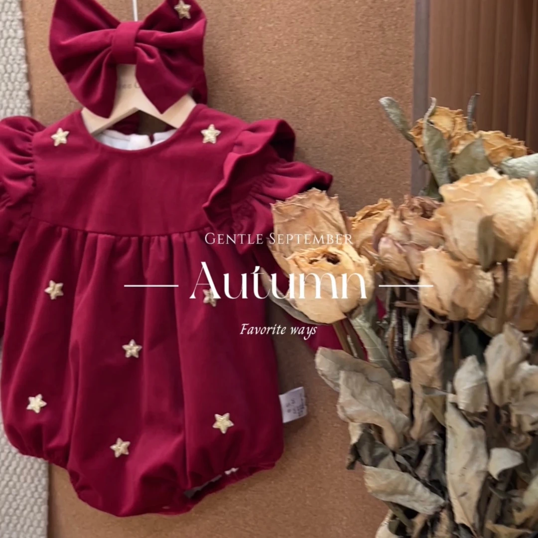 三小朵婴幼儿宝宝女童飞袖丝绒喜庆酒红限定星星百天周岁满月哈衣