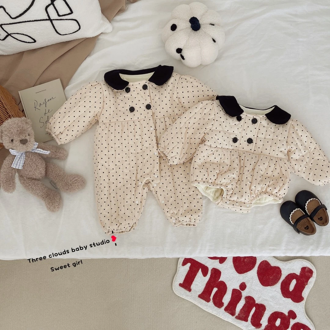 三小朵婴幼儿宝宝女童冬款复古波点加绒加厚连体爬服