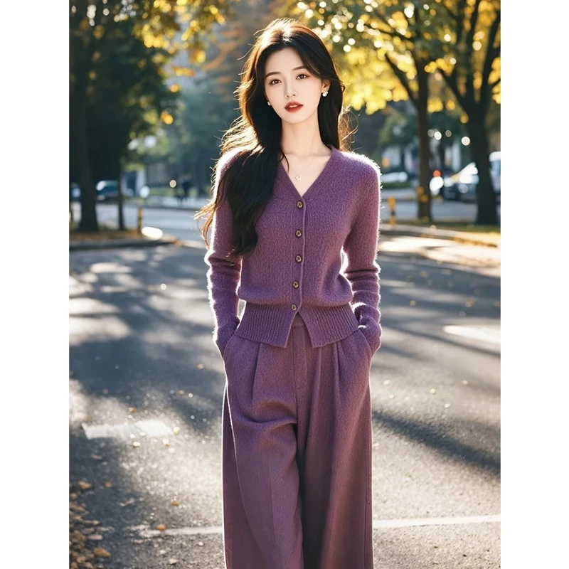 深秋初冬今年流行漂亮盐系轻熟高级松弛感穿搭紫盐系紫色针织套装