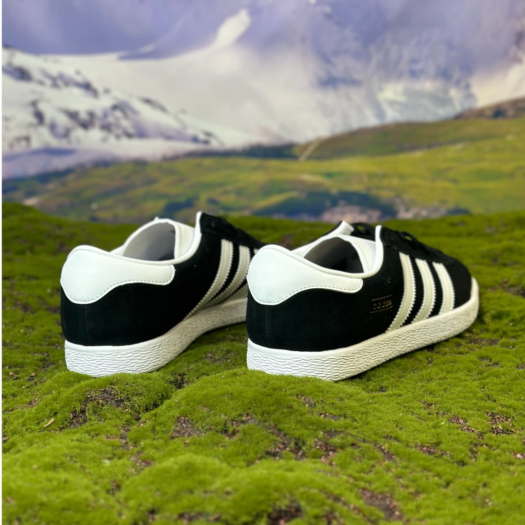 Adidas/阿迪达斯--三叶草男女鞋STADT经典运动休闲T头板鞋 JI1882