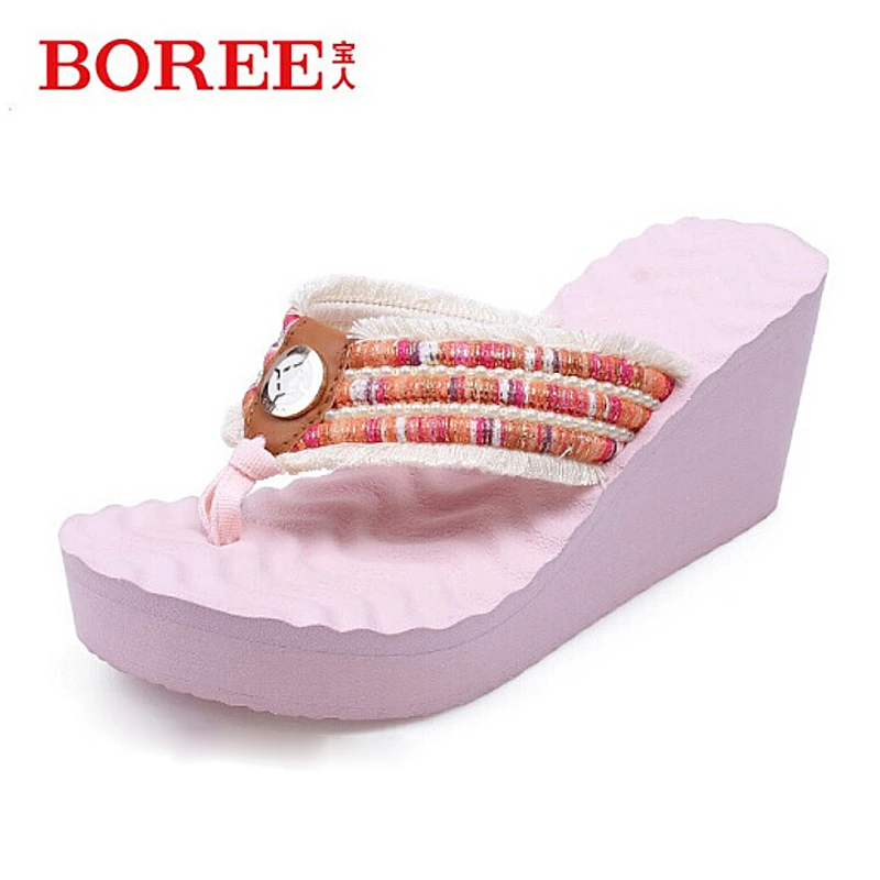 Boree/宝人拖鞋女夏季外穿坡跟百搭人字拖2025年女款增高沙滩女鞋