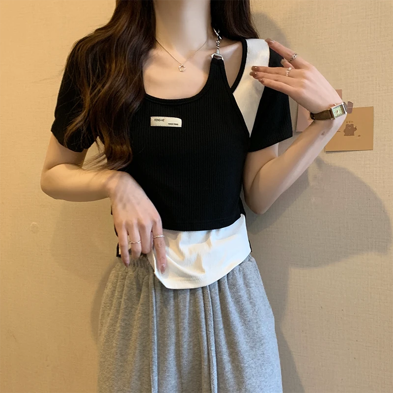 大码女装夏季新款短袖t恤设计感小众微胖mm显瘦不规则假两件上衣