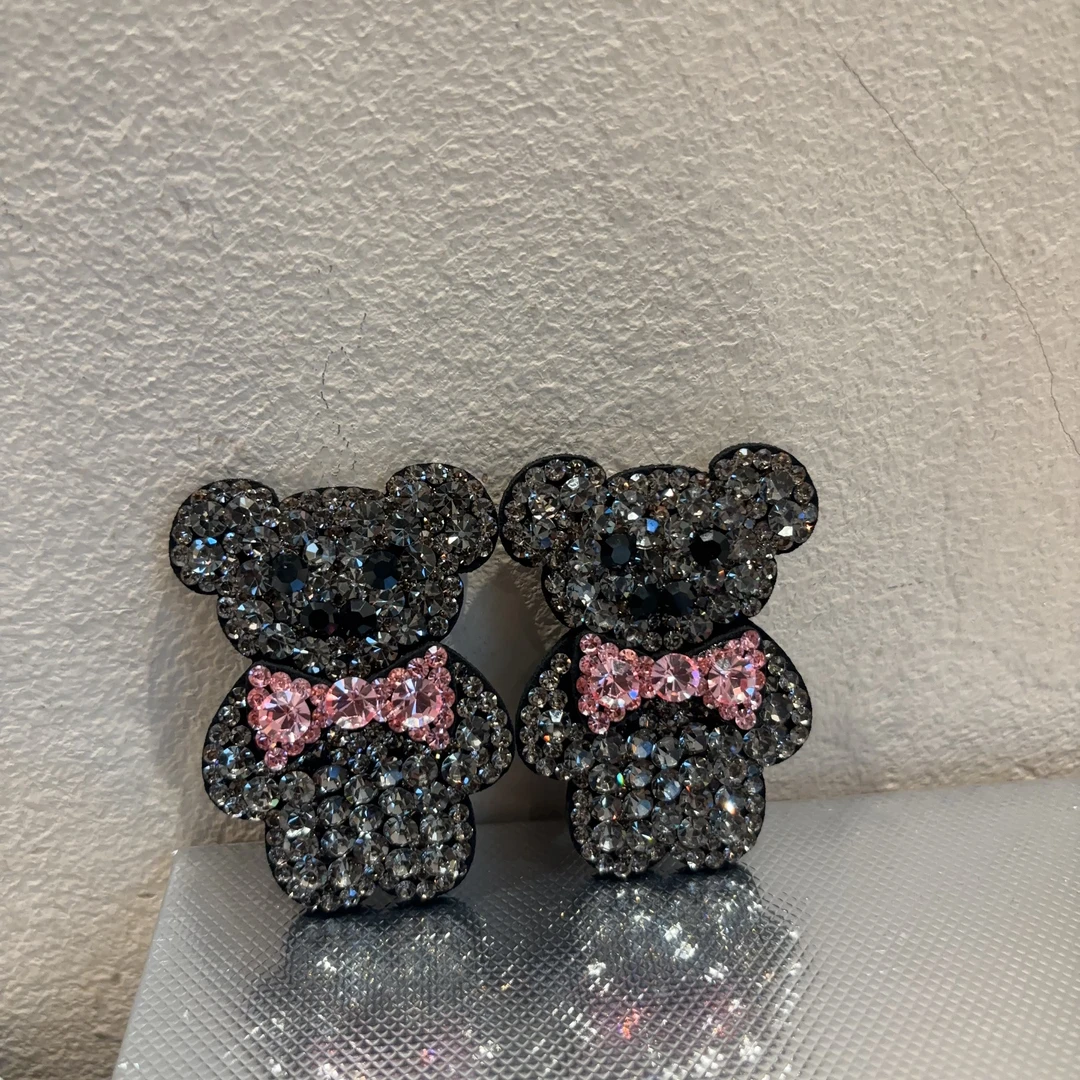 非金属树脂胸针 设计款蝴蝶结卡通胸针B47