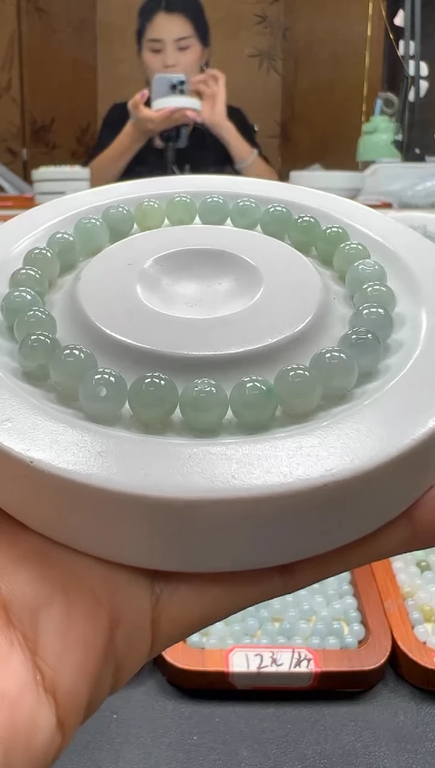 【闪购商品】翡翠手链未镶嵌27颗卡7
