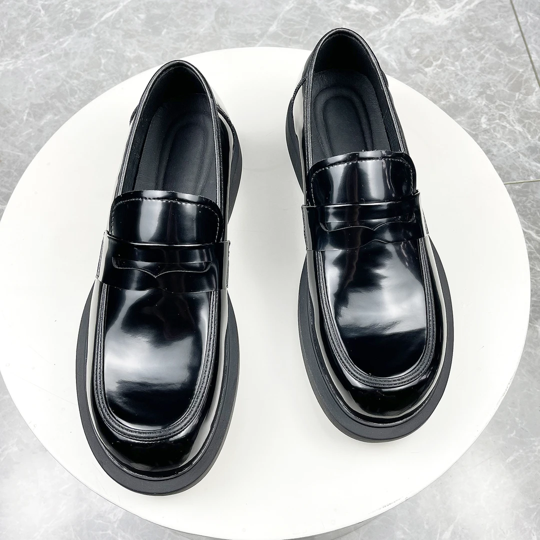 欧洲站男士皮鞋商务正装英伦男鞋真皮时尚百搭圆头软底乐福鞋男