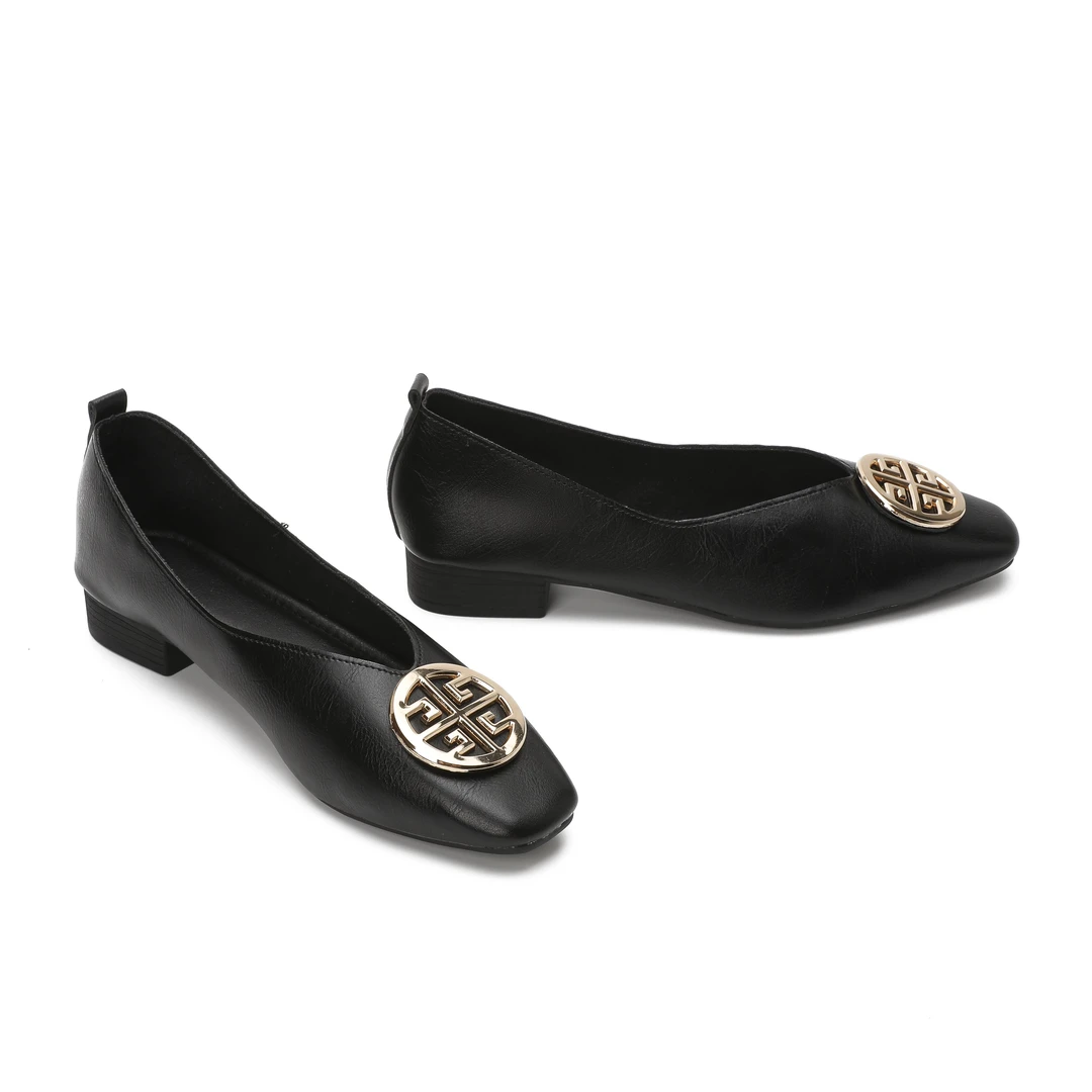 新款平底方头低跟真皮百搭女士饰扣舒适优雅女鞋休闲女鞋