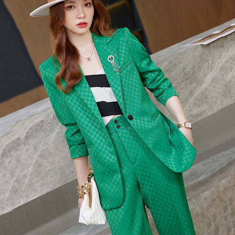 9910 绿色西装套装女2024秋冬款时尚气质小众设计师款西服套装